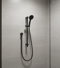 Load image into Gallery viewer, Methen Wairere 5F Rail Shower Matte Black