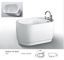 Load image into Gallery viewer, Acrylic small apartment bathtub - 1300mm
