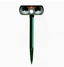 Load image into Gallery viewer, Outdoor LED Light Alarm Ultrasonic Cat Dog Repellant Solar Power Rechargeable

