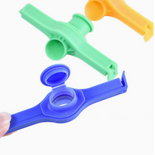 Load image into Gallery viewer, 5pcs Reusable Plastic Bag Clips Clothespins Kitchen Gadget Multi-Functional
