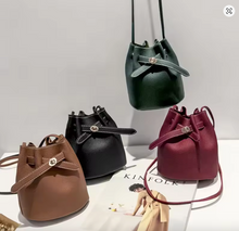 Load image into Gallery viewer, Vintage Bucket Bag Lock bucket bag
