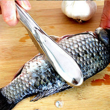 Load image into Gallery viewer, Stainless Steel Fish Scale Cleaner Scraper Fish Scale Peeler Remover
